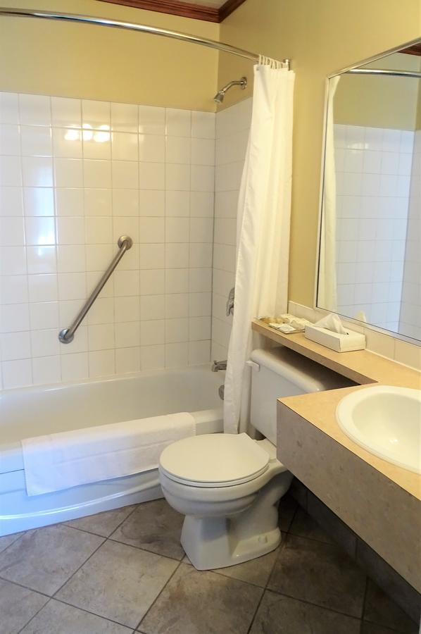 Hotel Motel Manoir De Персе Екстериор снимка