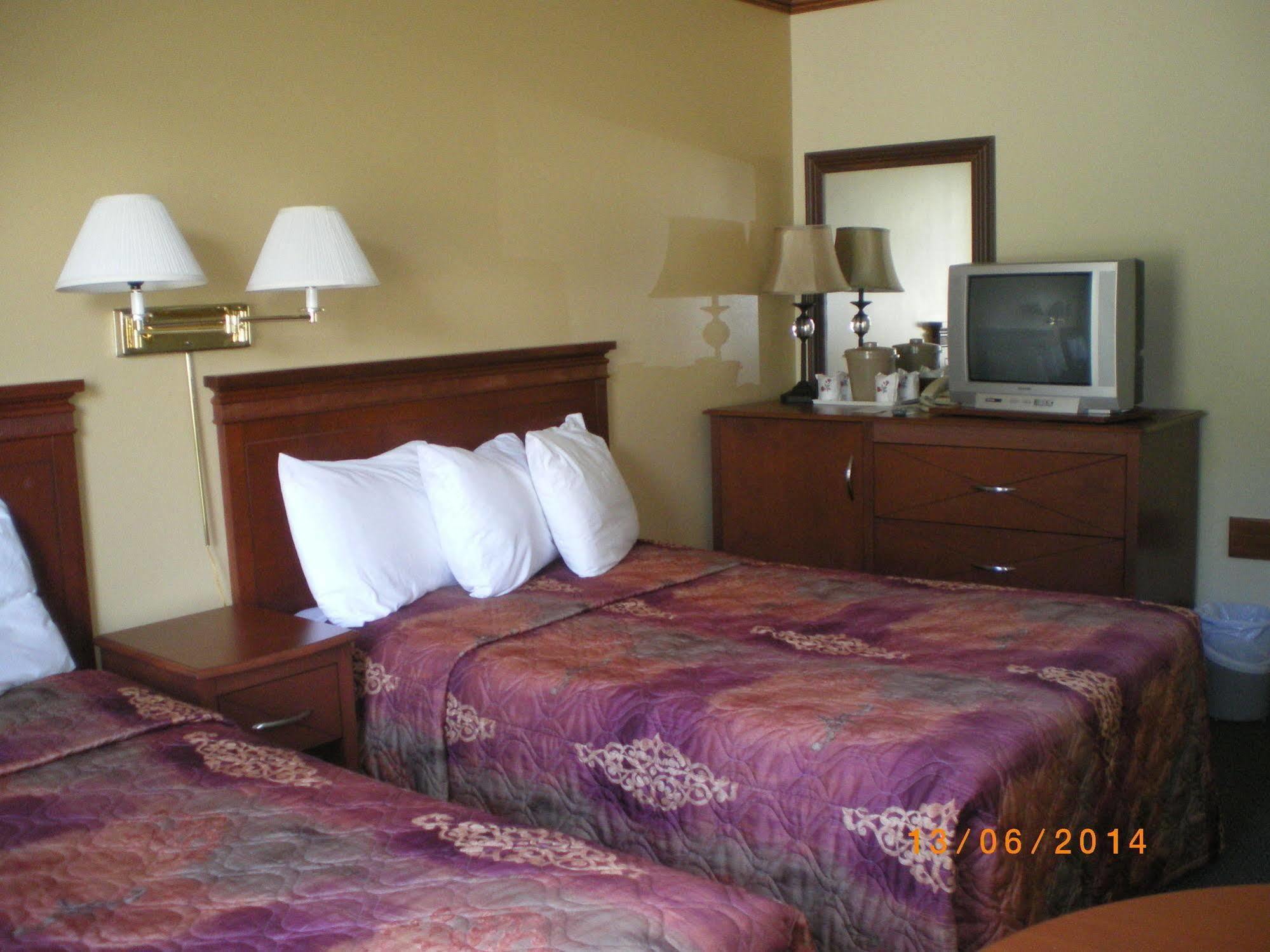 Hotel Motel Manoir De Персе Екстериор снимка
