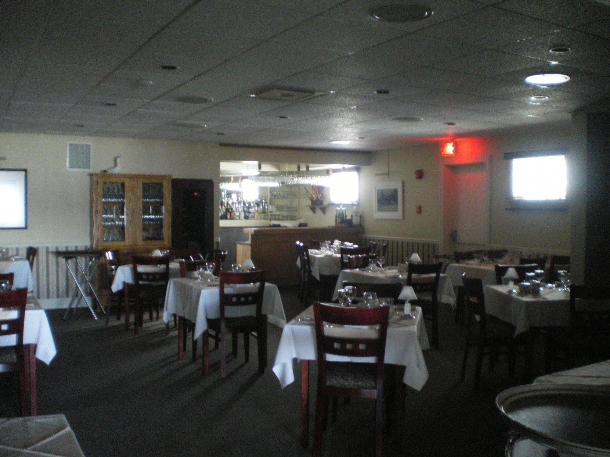 Hotel Motel Manoir De Персе Екстериор снимка