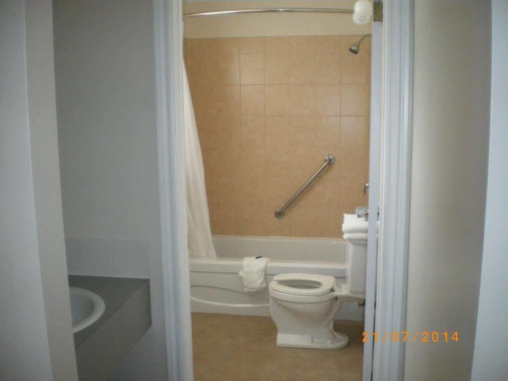 Hotel Motel Manoir De Персе Екстериор снимка